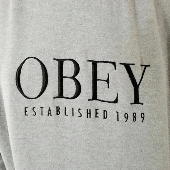 OBEY Grey Hoody - Picture 3 of 8